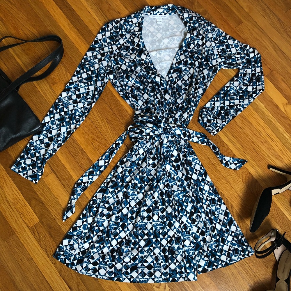 DVF New Jeanne Two Wrap Silk Dress Size 4 - Picture 4 of 7